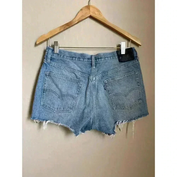 Levi's 501 Original Shorts Side Stripe Size 28 - Picture 13 of 13